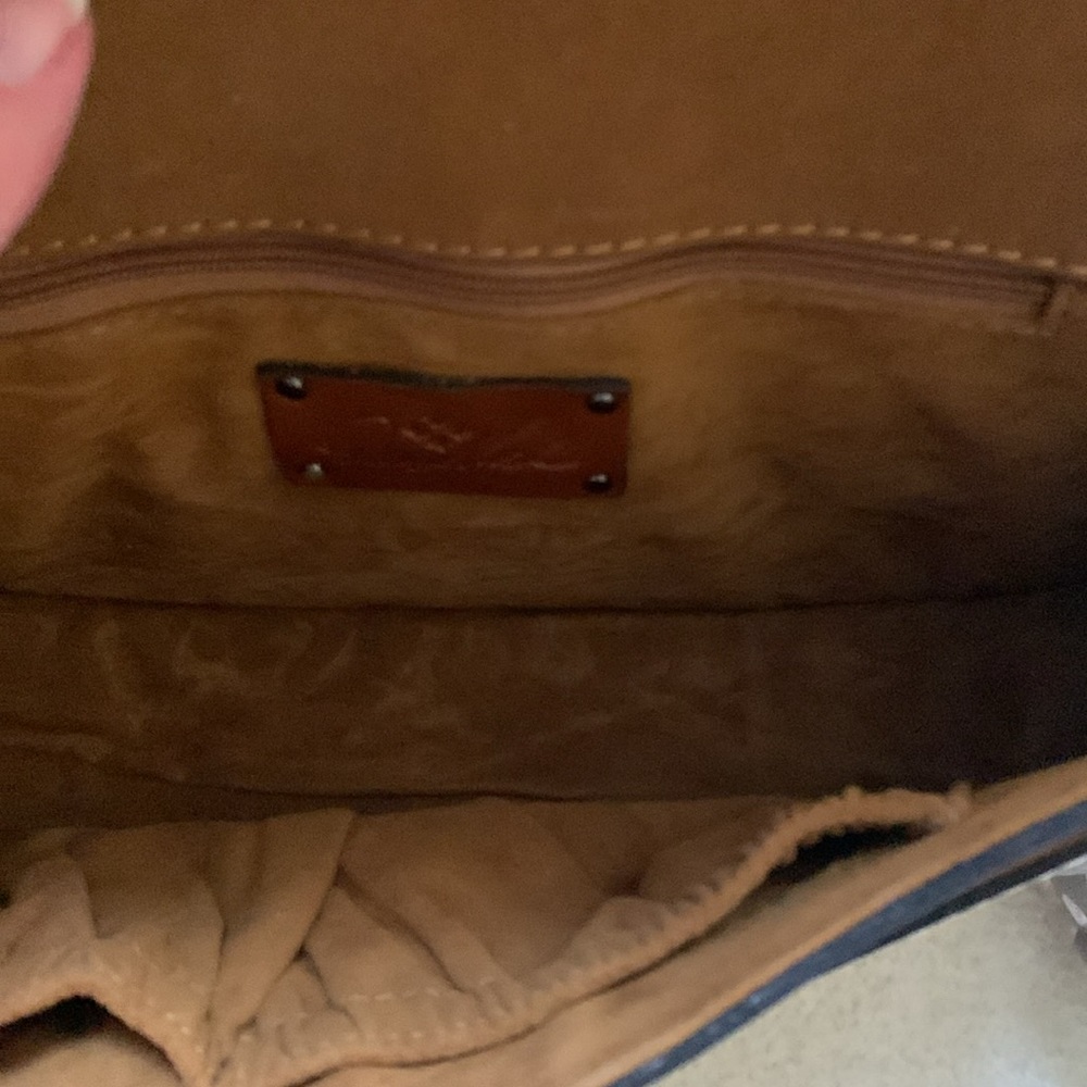NWT PATRICIA NASH FLORAL EMBOSSED CROSSBODY - Picture 5 of 6